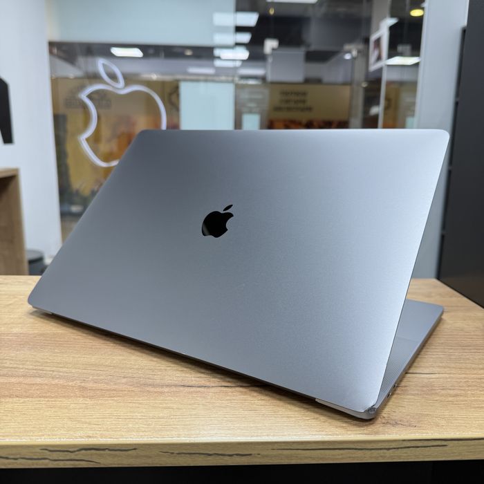 macbook pro 16 2019 i9 - купити ноутбуки - Ціна на OLX.ua