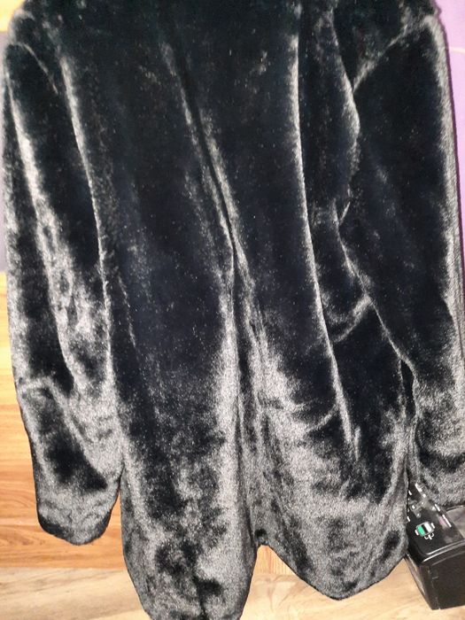 Futro płaszcz damski czarny sm