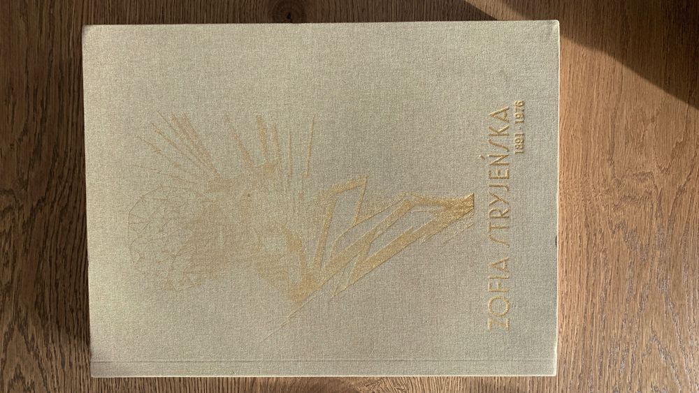 Album wystawy Zofia Stryjeńska w Muzeum Narodowym w Krakowie.
