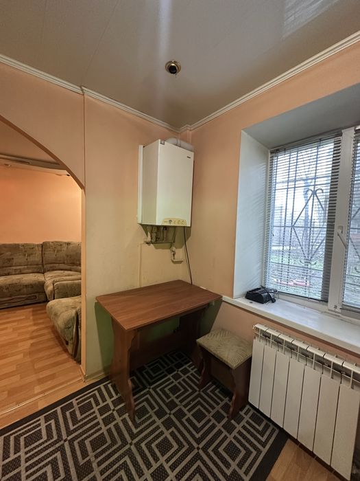 Продам  утепленную 2-комн з ГАЗОВОЙ автономкой  YANOVA