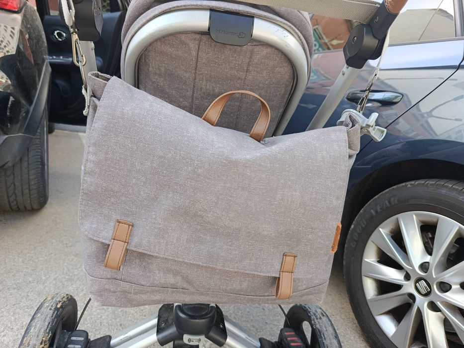 Carrinho bebé Confort + Acessórios