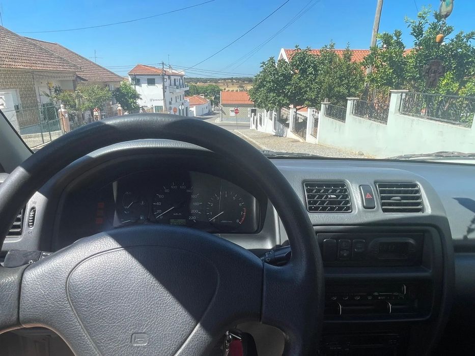 Mazda 323