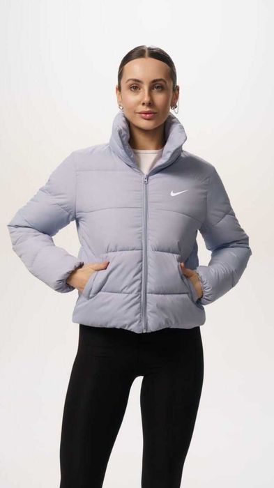 Куртка жiноча легка Nike / Куртка женская легкая