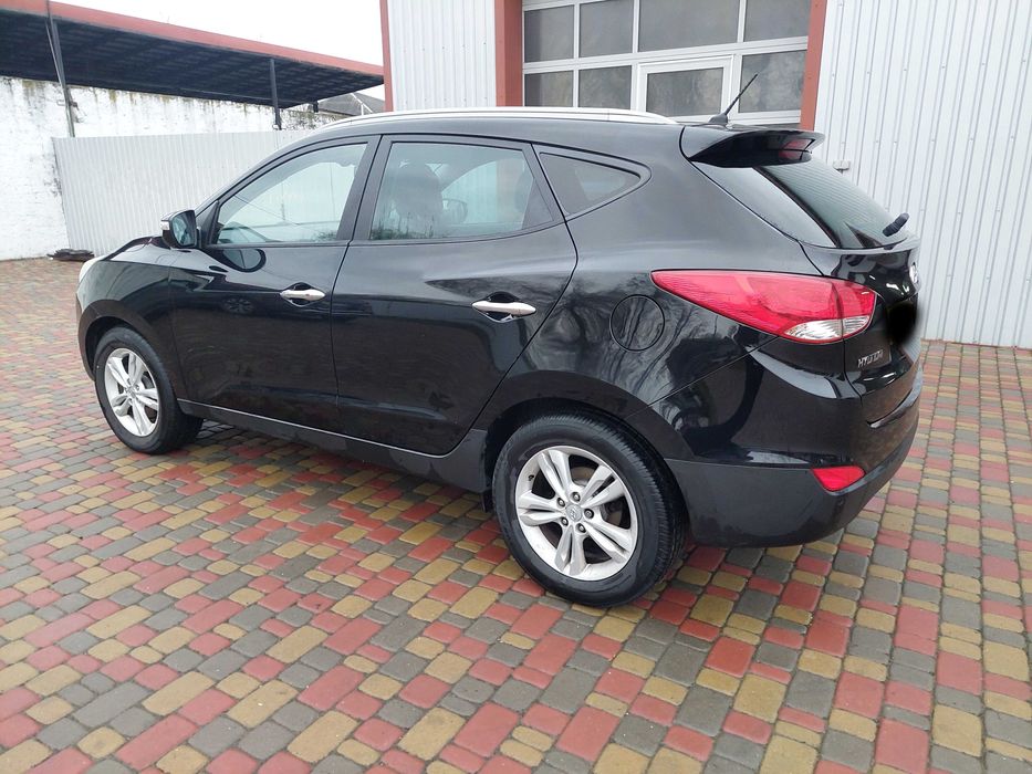 фари фонар airbag двері сидіння скло дах Hyundai ix35 розбірка