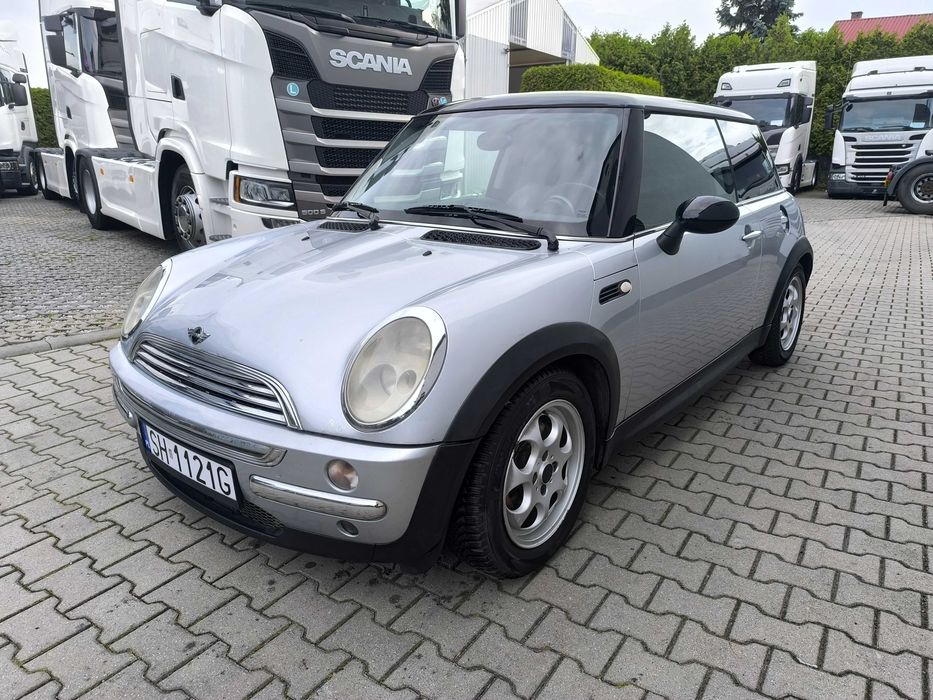 Mini Cooper 1.6 116km