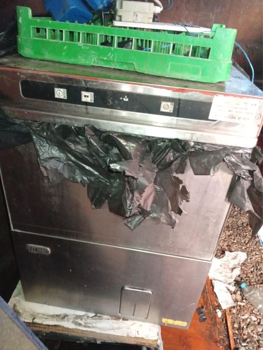 Посудомийна машина Zanussi