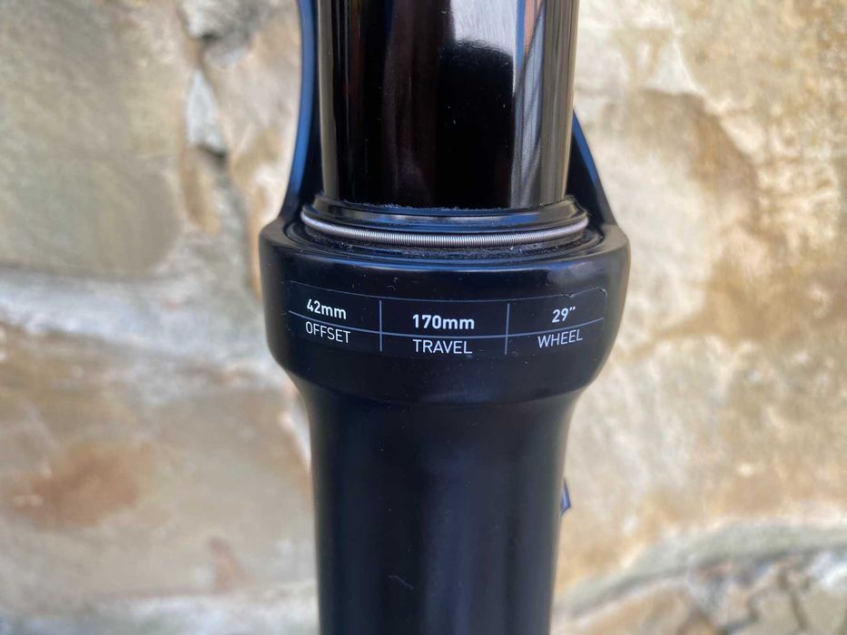Вилка RockShox Yari RC 29 Boost 170mm 42offset Ідеальний стан