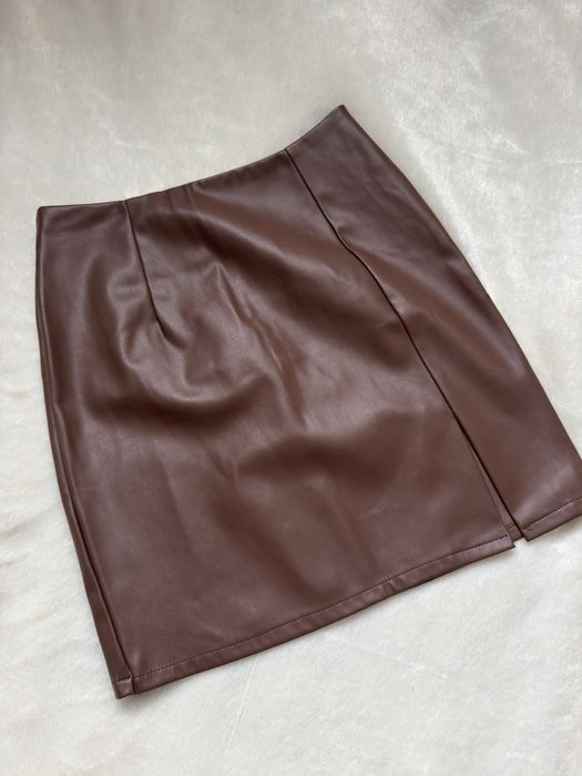 Спідниця з шоколадної  еко-шкіри,розмір Xs.