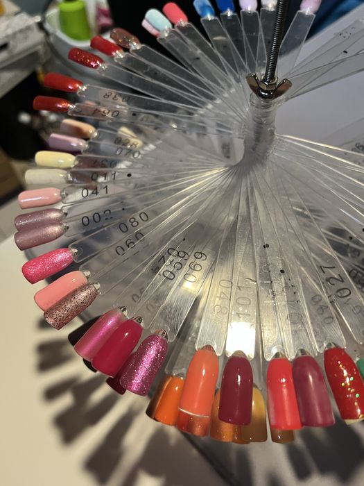 Expositor 8€, used, excellent condition64584496497155122