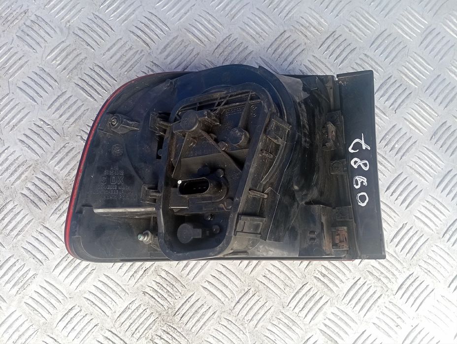 Ліхтар задній правий VW Touareg Фонарь задний Туарег Розборка