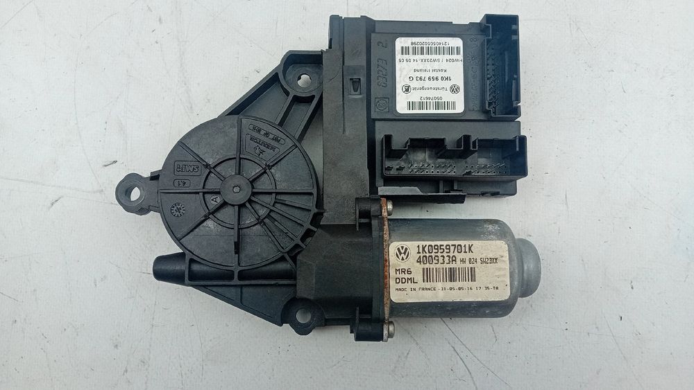 Motor vidro frente esquerdo VOLKSWAGEN Golf V (1K1)