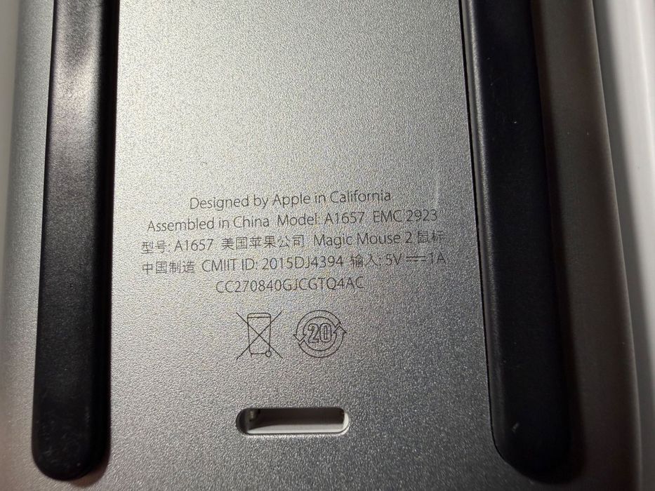 Apple Magic Mouse 2 (White/Silver) — Идеальное состояние, в коробке