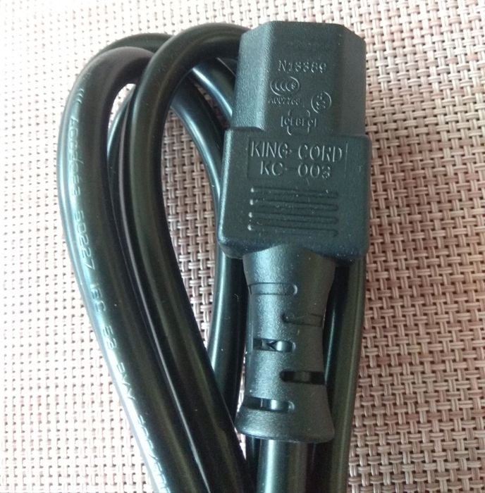 Кабель компьютерный сетевой