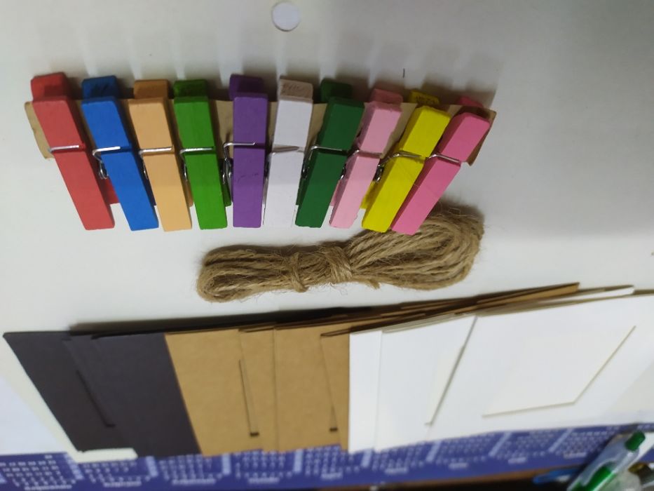 Photo Frame Set with Unique Design for Hanging64286563770498123