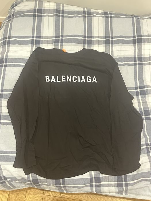 продам лонгслив Balenciaga