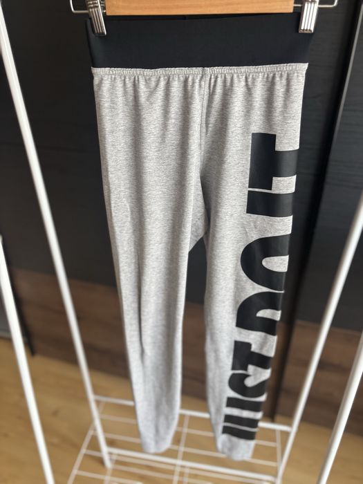 Damskie Legginsy Nike XS