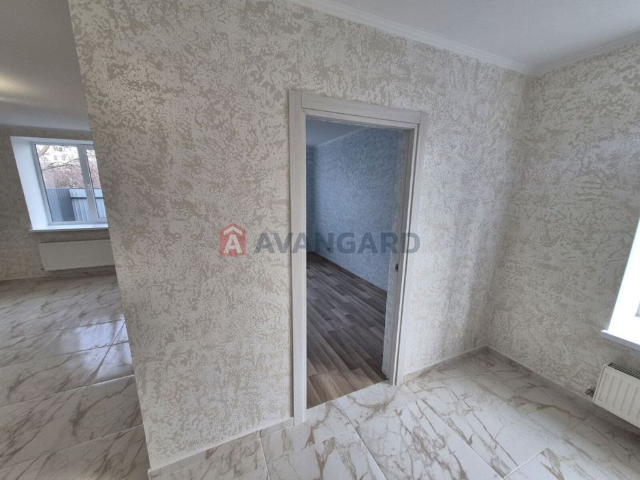 Продаж 2-поверхового будинку з ремонтом