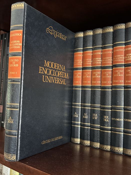 Coleção Lexicoteca - Moderna Enciclopédia Universal.