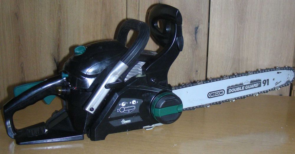 Piła spalinowa łańcuchowa