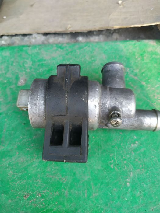 Клапан холостого хода ауді 100 2.3 аар.