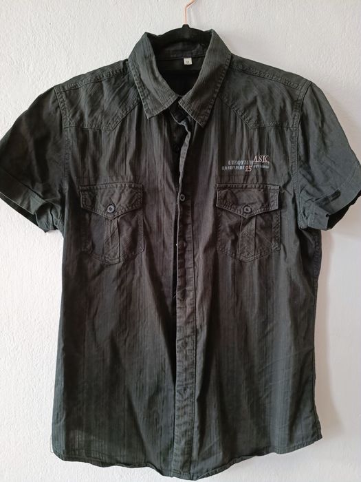 Męska czarna koszula w rozmiarze M