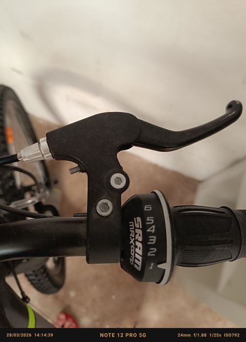 Vendo BTT 9-12 anos Rockrider ST500, roda 24