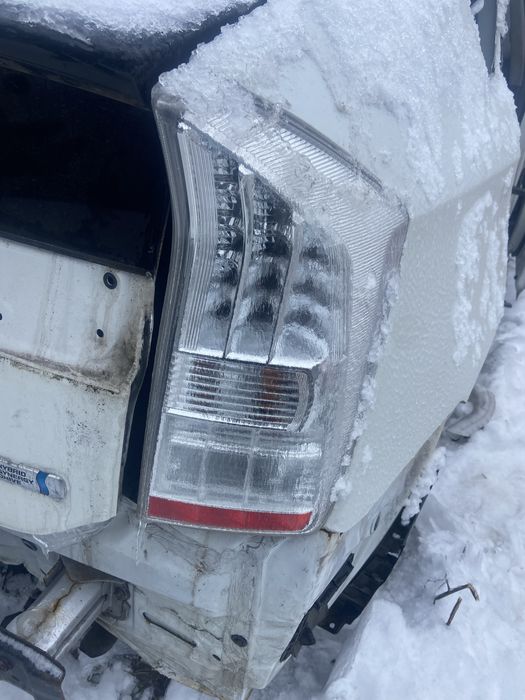 Стоп стопи задні фари Toyota Prius t30 тойота пріус європа