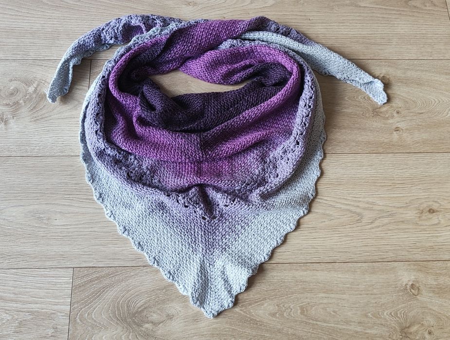 Chusta ombre robiona na szydełku handmade
