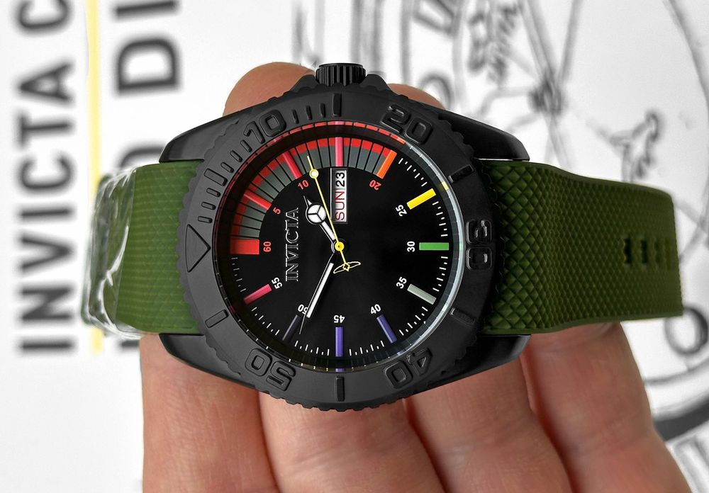 Мужские часы Invicta 44736 Pro Diver Green 44 mm. 100 MT.