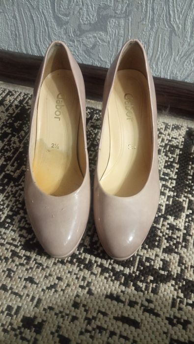 Туфли Gabor на каблуке