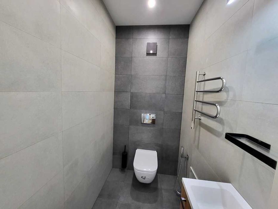 Продажа 2-х к.кв. на этаже кладовка 3,5 кв.м ул. Почтовая д.119, ЖК 1.