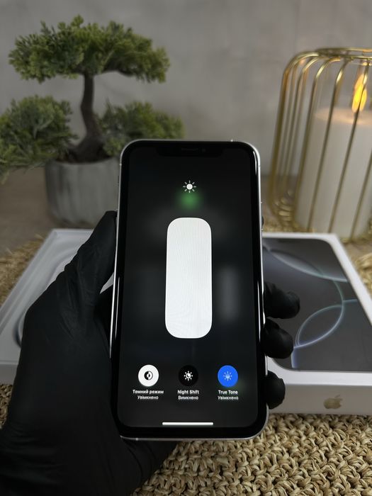 IPhone 16 Pro (White Titatium) 128GB XR в корпусі IPhone 16 Pro