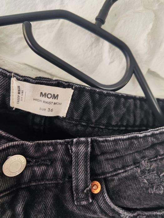 Spodnie damskie s/m czarne Diverse mom