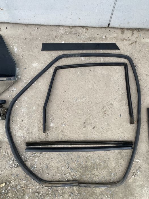 Бархотка,уплотнітєль/ущільнювач,дверей/скла Ваз09,99,14,15. Стан супер