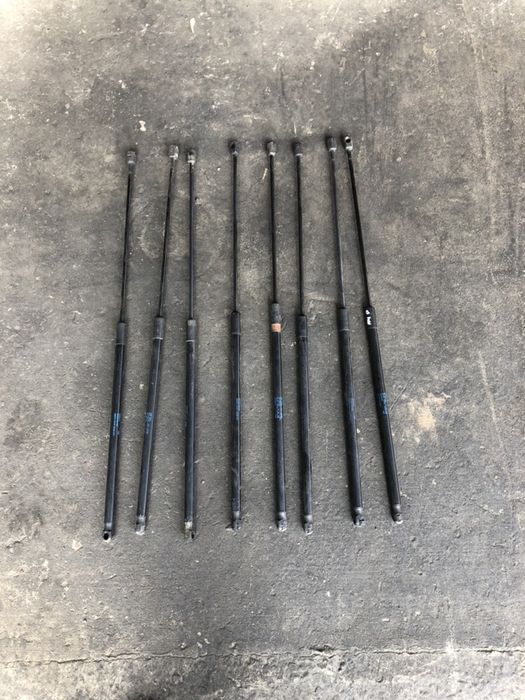 Амортизатор капота Audi A4 B8 Audi A5 8T0823359