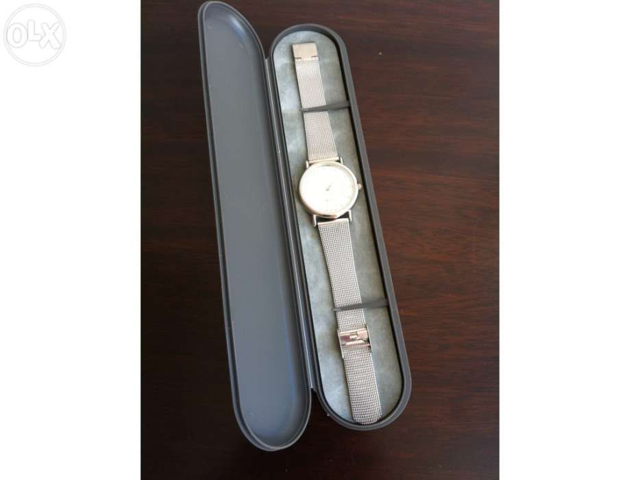 Relógio Quartz japonês - novo - Oferta de portes