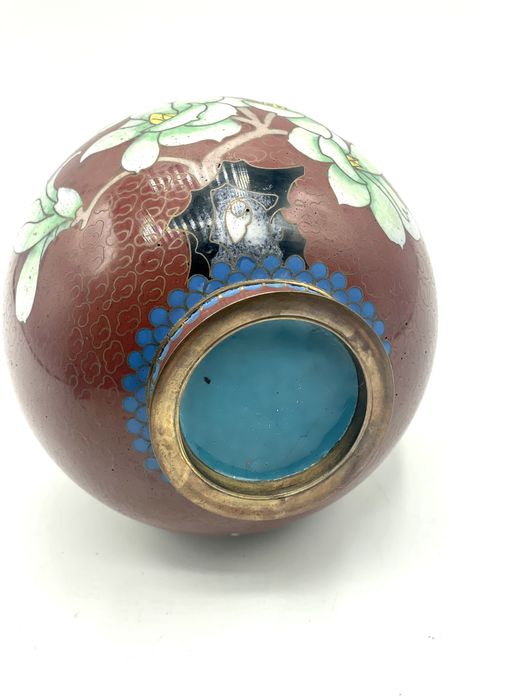 Jarra cloisonné vermelha com flores