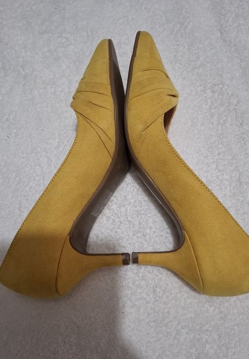 Buty na niskim obcasie