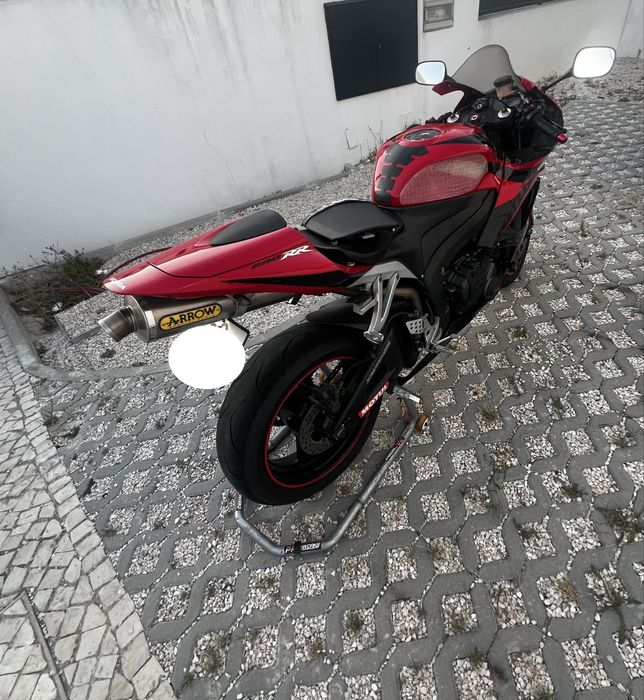 Honda CBR 600 RR (PC40)