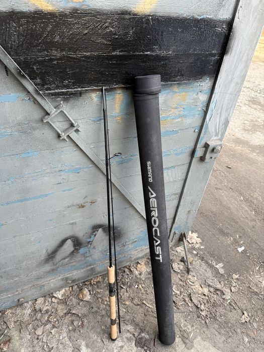 Shimano Aerocast Spinning 210M 10-30g (Sztywna Tuba)