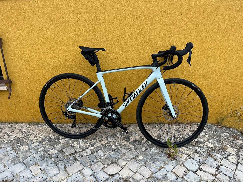 Bicicleta SPECIALIZED ROUBAIX SPORT 2021, em Carbono, tamanho 54