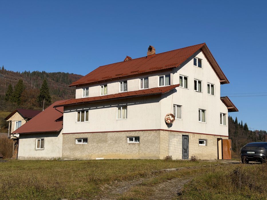 Гірська Вілла з Озером в Тернавці. База Відпочинку. Номери, Лазня.