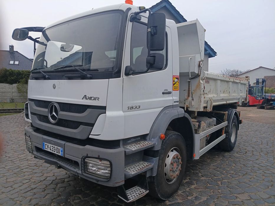 Mercedes-Benz 1833  mercedrs wywrotka 4x2