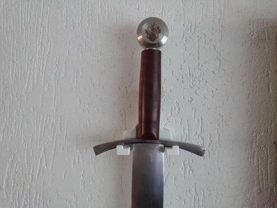 Suporte de Parede para Espadas - Exiba a Sua Coleção!