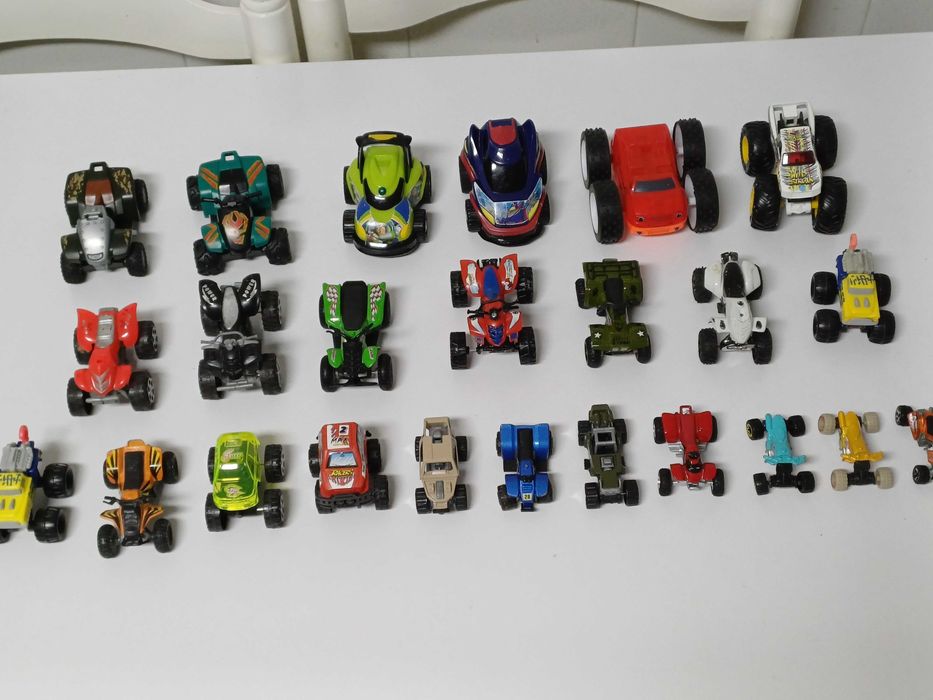 Carros 4x4 24 unidades