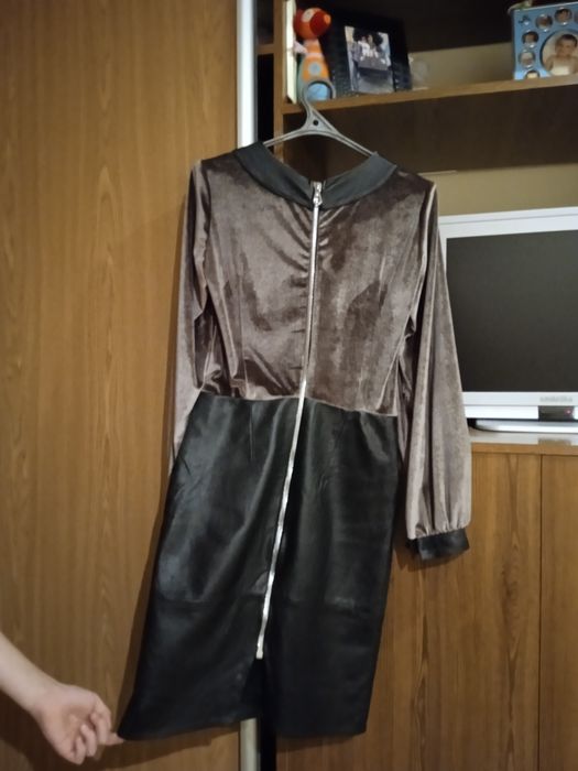 Продам нове шкіряне  плаття