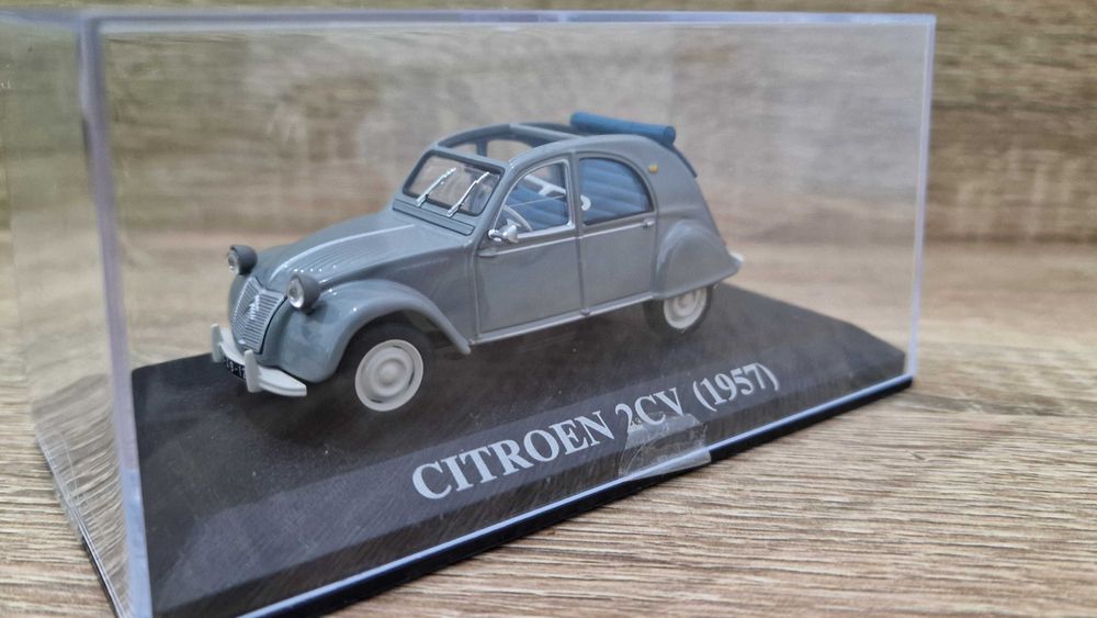 Miniatura Citroen 2cv 1:43