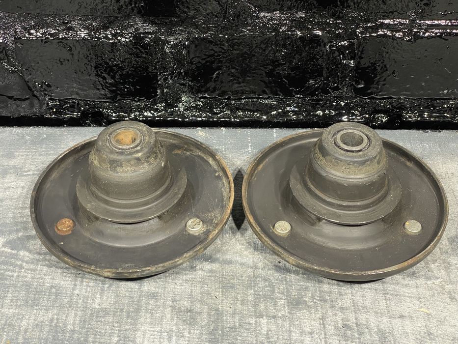 Опорнік передній Bmw E38