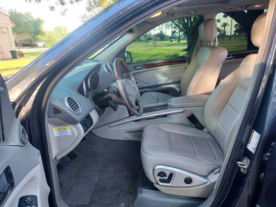Mercedes-Benz M-Class ML 350 4MATIC      2011