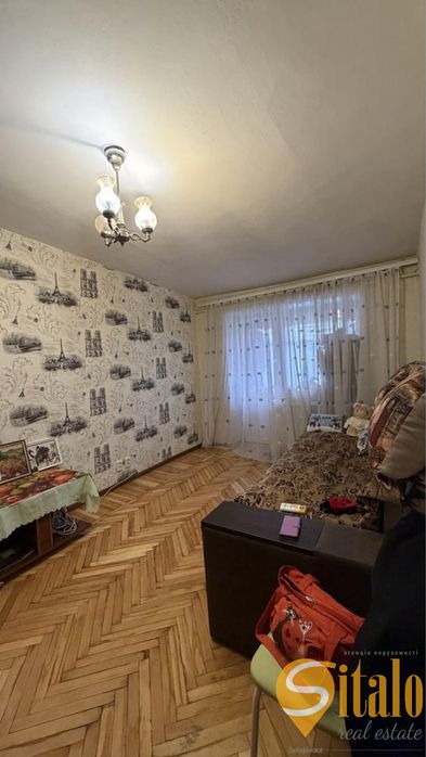 Продаж 2-х кімнт. квартири вул. Поштова. (019)